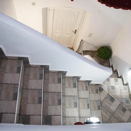 Denise House Апартаменты